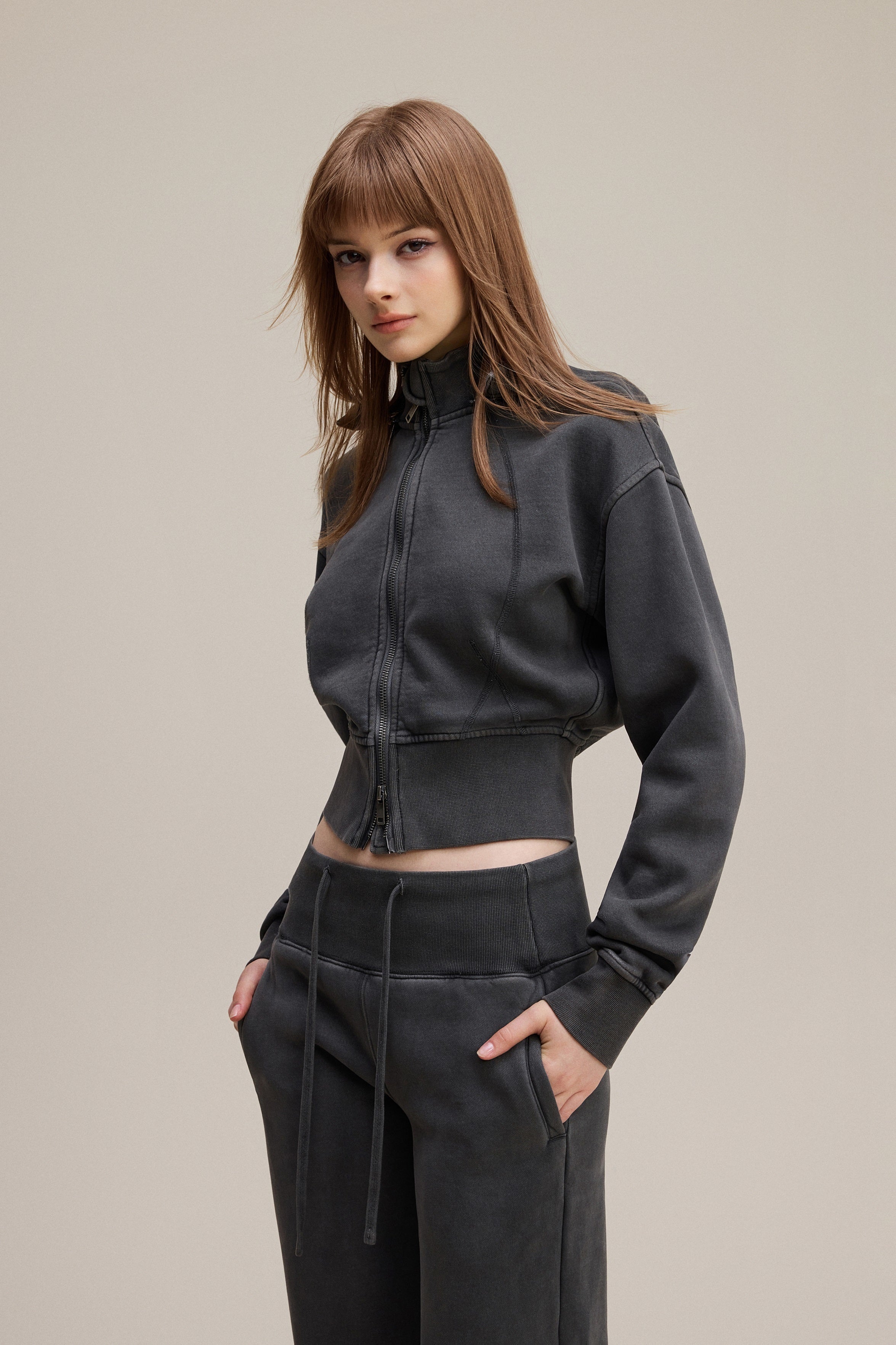 400GSM Women’s Outdoor Slim-Fit Pigment-Wash Hoodie Dark gray