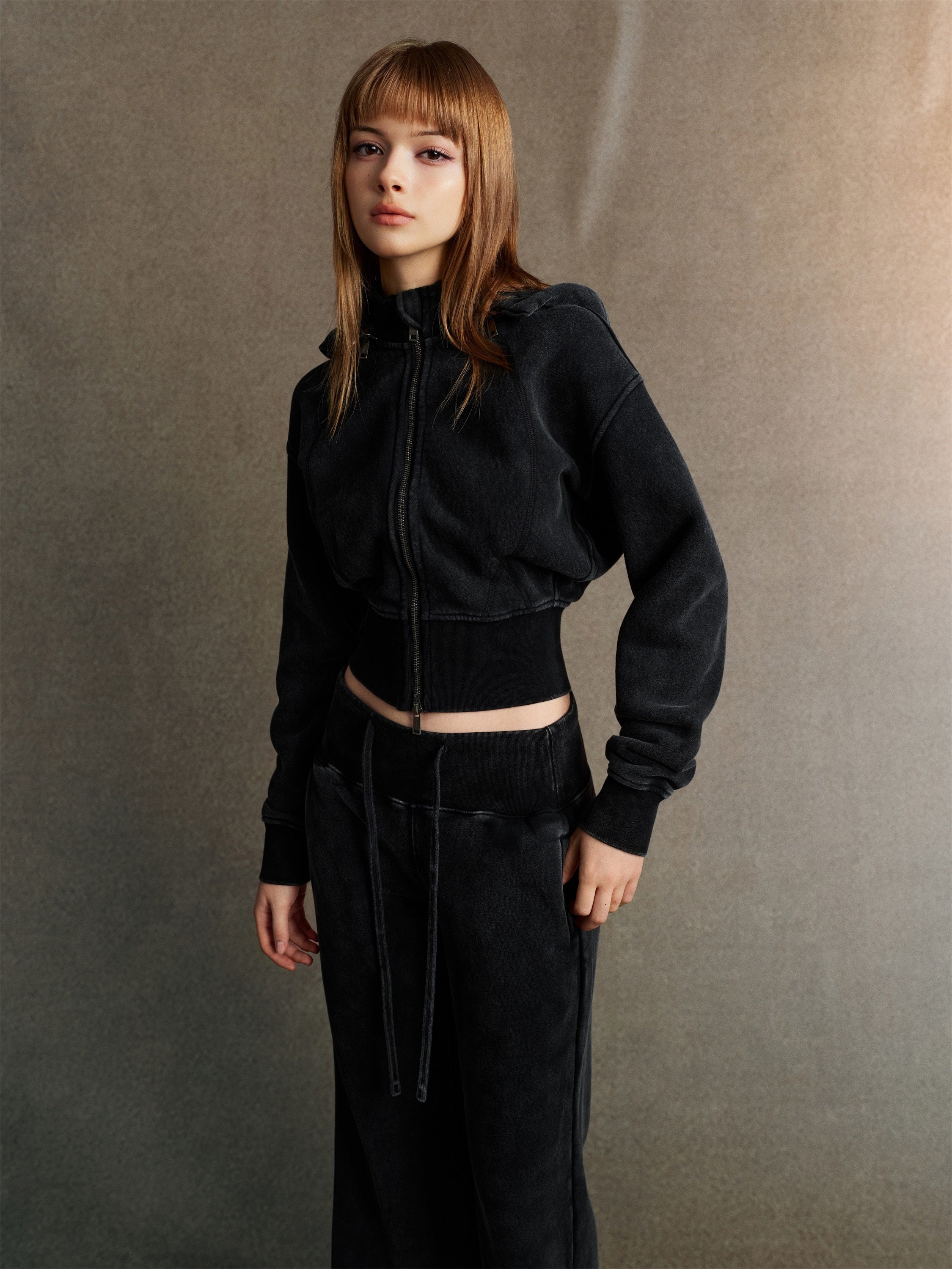 400GSM Women’s Outdoor Slim-Fit Pigment-Wash Hoodie Snow wash